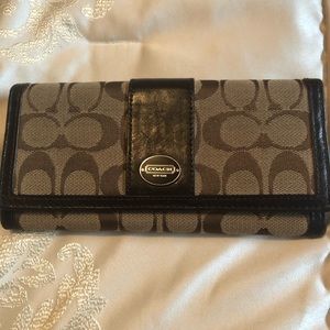 COACH Wallet - Brown Signature